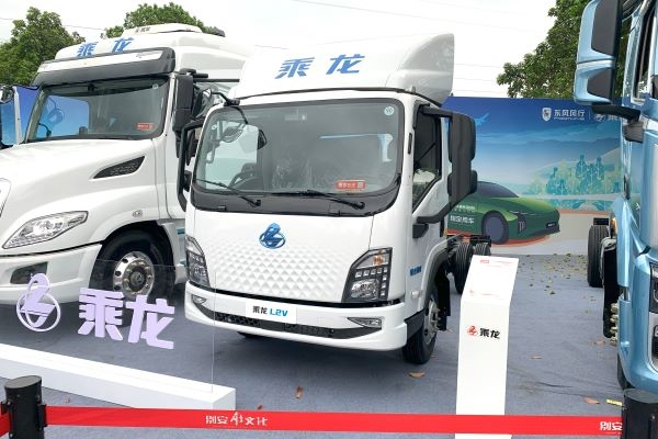 乘龙L2V CNG增程式轻卡即将来袭，为城配卡友创造更多价值