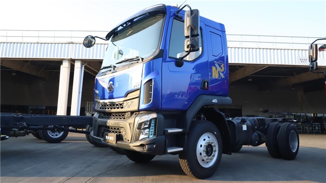 乘龙M3 4×2极限自卸车：以极限性能重新定义矿区运输