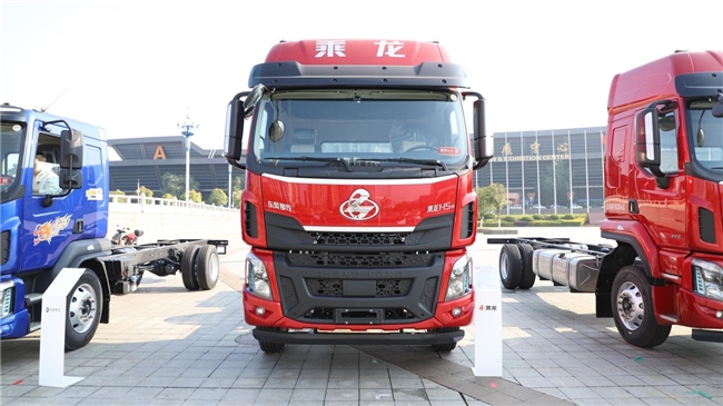 快递运输“降本神器”！乘龙H5四缸大单桥年省2万油费