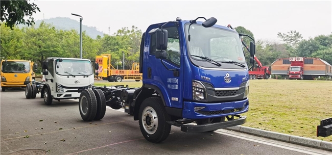 乘龙L2新小王子自卸：三重硬核实力打造城乡运输价值标杆