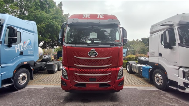 570大马力硬核出击 中长途运输首选乘龙H7 Pro LNG牵引车